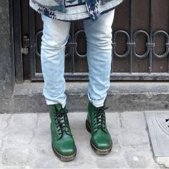 Dr. Martens 1460 8-Eye Smooth Leather 7 Green Lace-Up Ankle Mid-Calf Booties - Picture 10 of 12